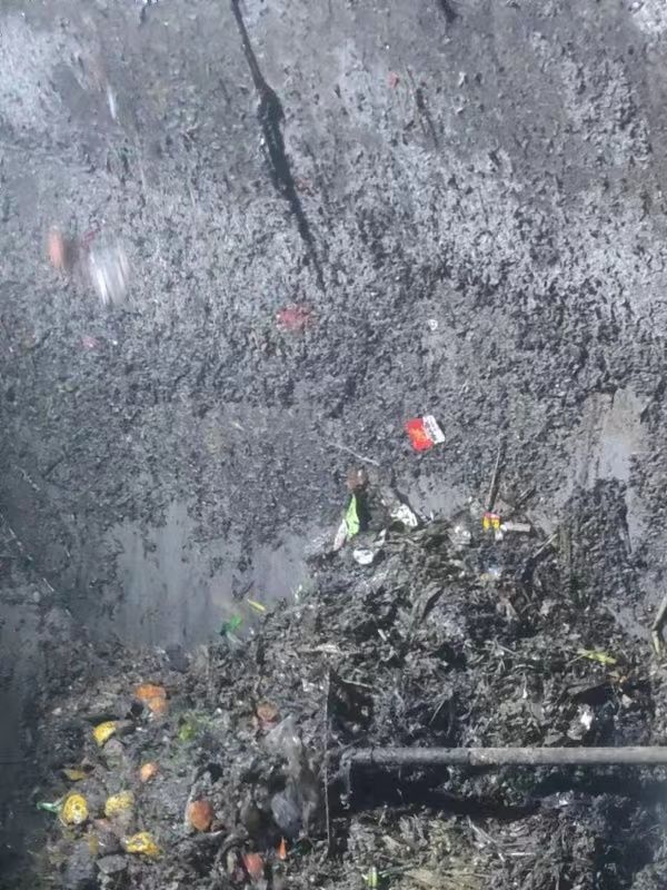 嘉积镇污水池清理